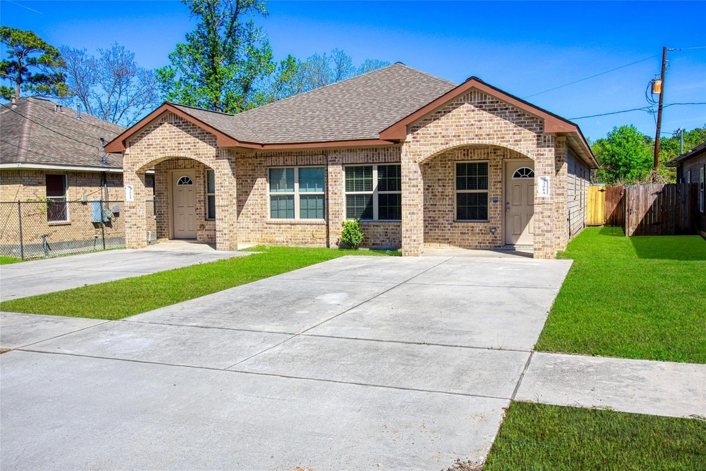 9306 Bean Street - Photo 1