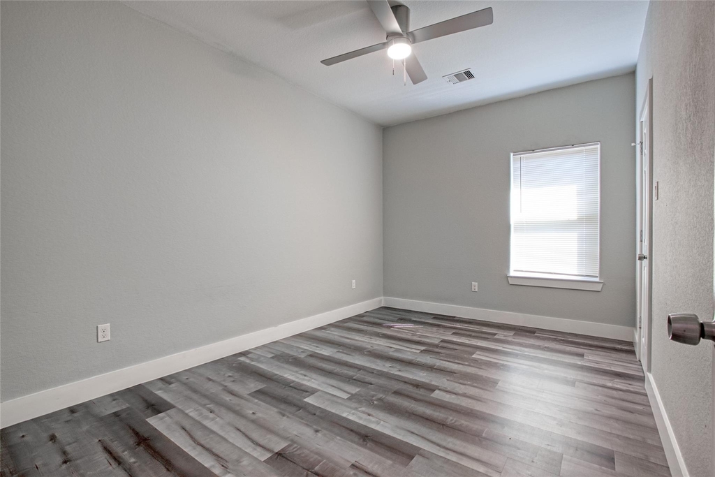 9306 Bean Street - Photo 6