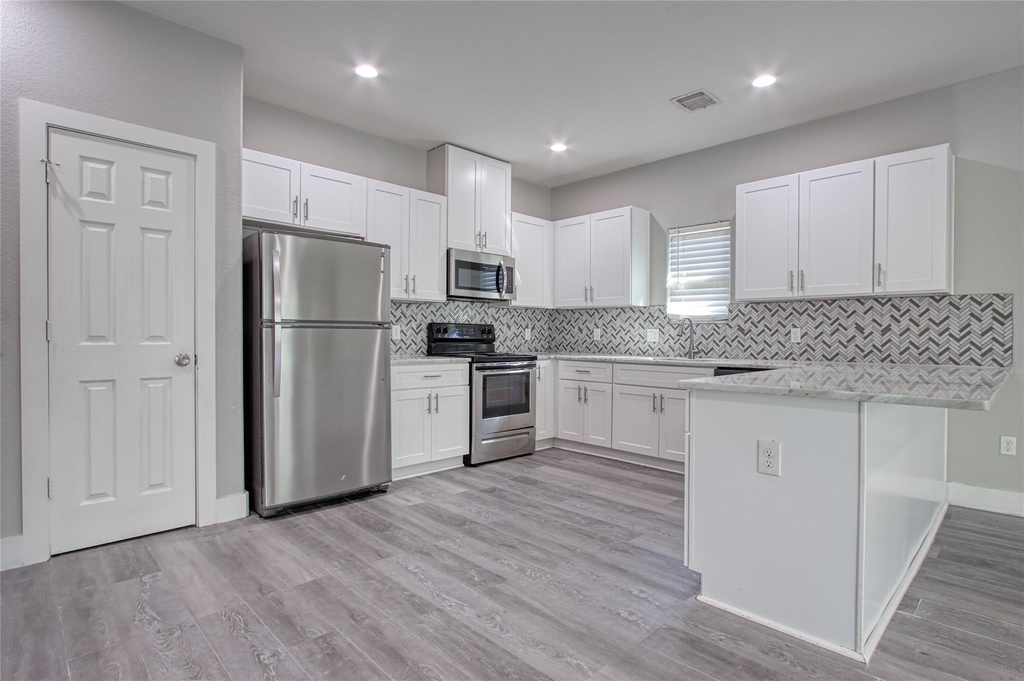 9306 Bean Street - Photo 11