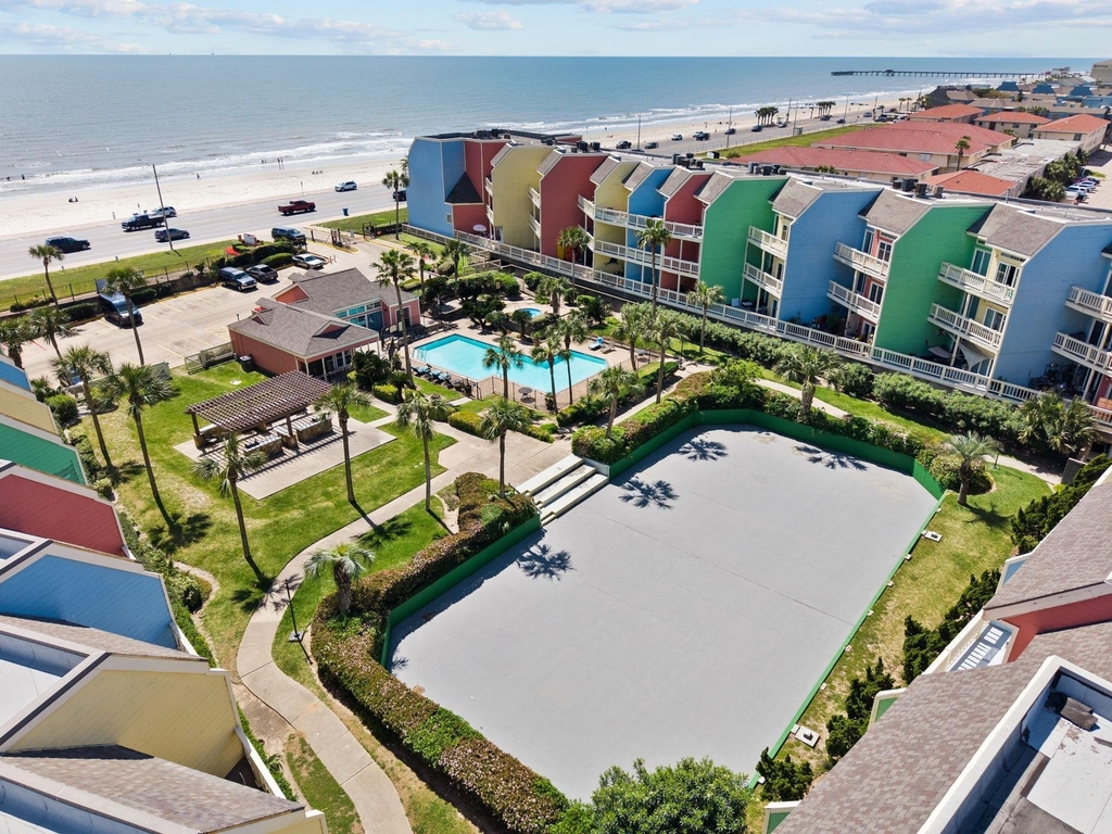 7820 Seawall Boulevard - Photo 8