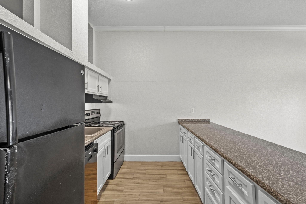 7820 Seawall Boulevard - Photo 14