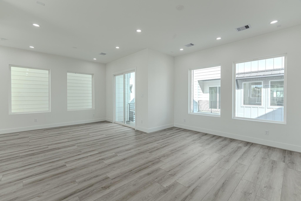 7735 Hammerly Blvd - Photo 34