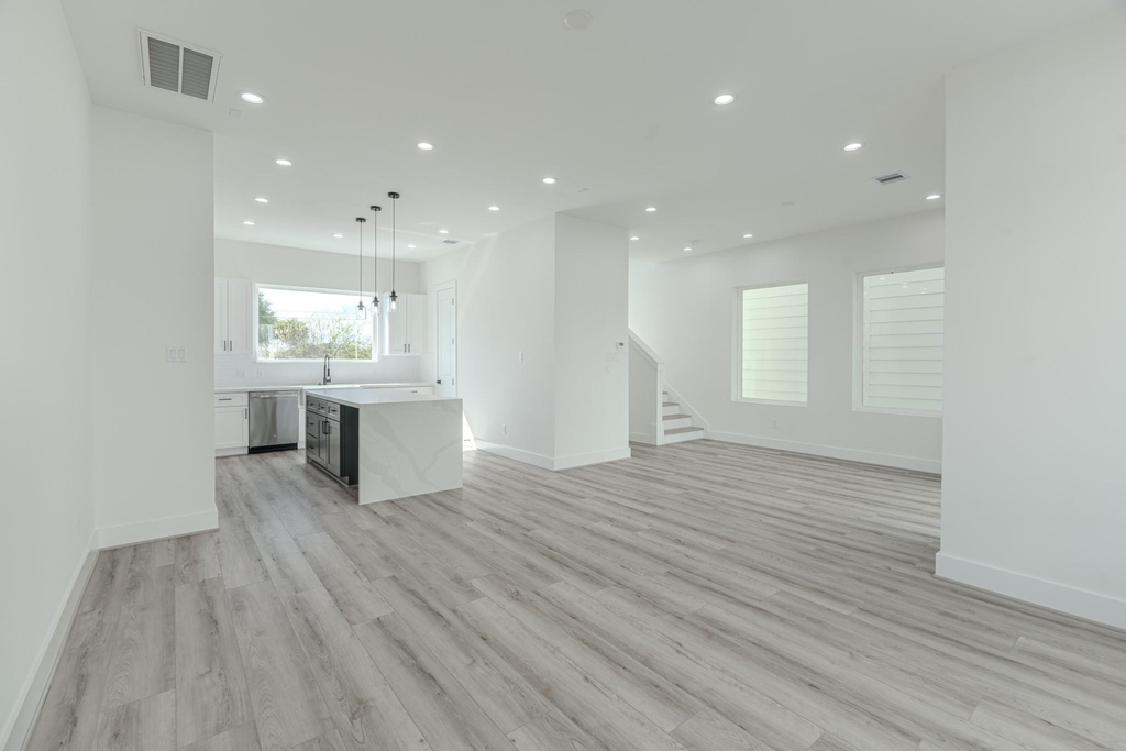 7735 Hammerly Blvd - Photo 33