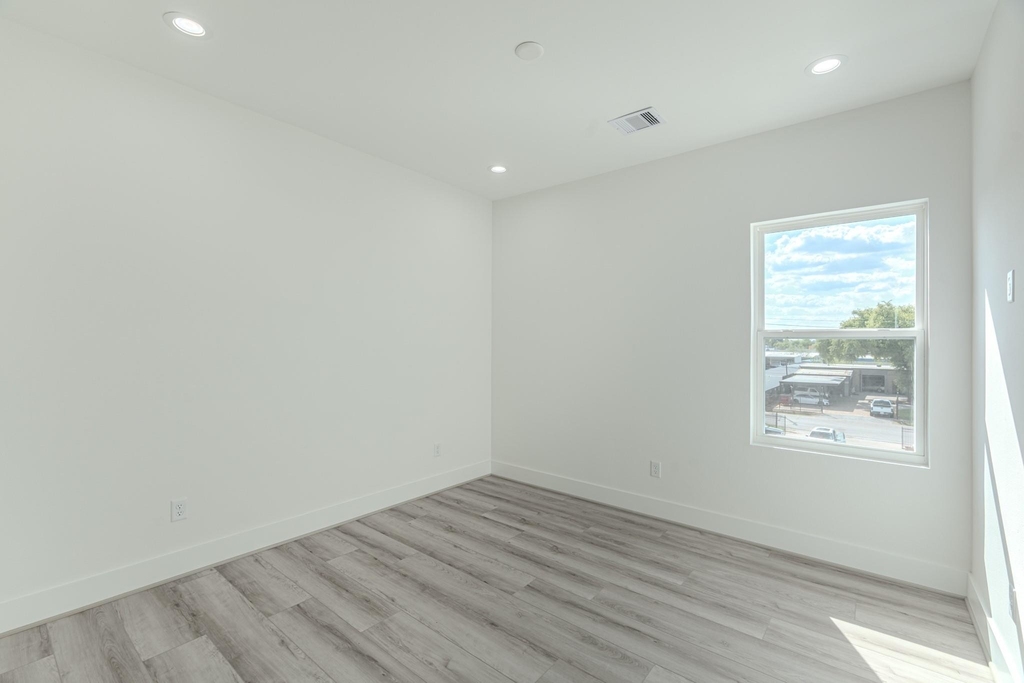 7735 Hammerly Blvd - Photo 43