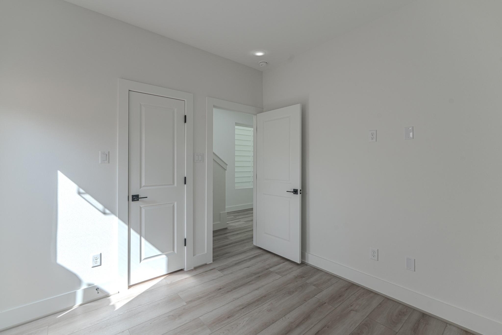 7735 Hammerly Blvd - Photo 17