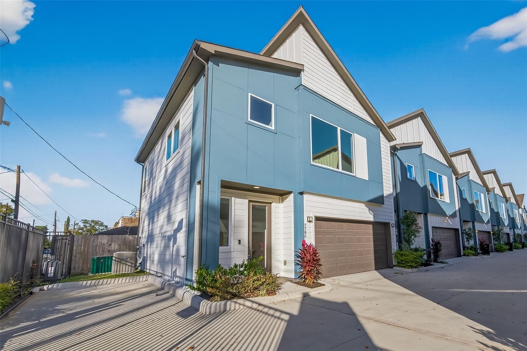 778 Paul Quinn Street - Photo 0