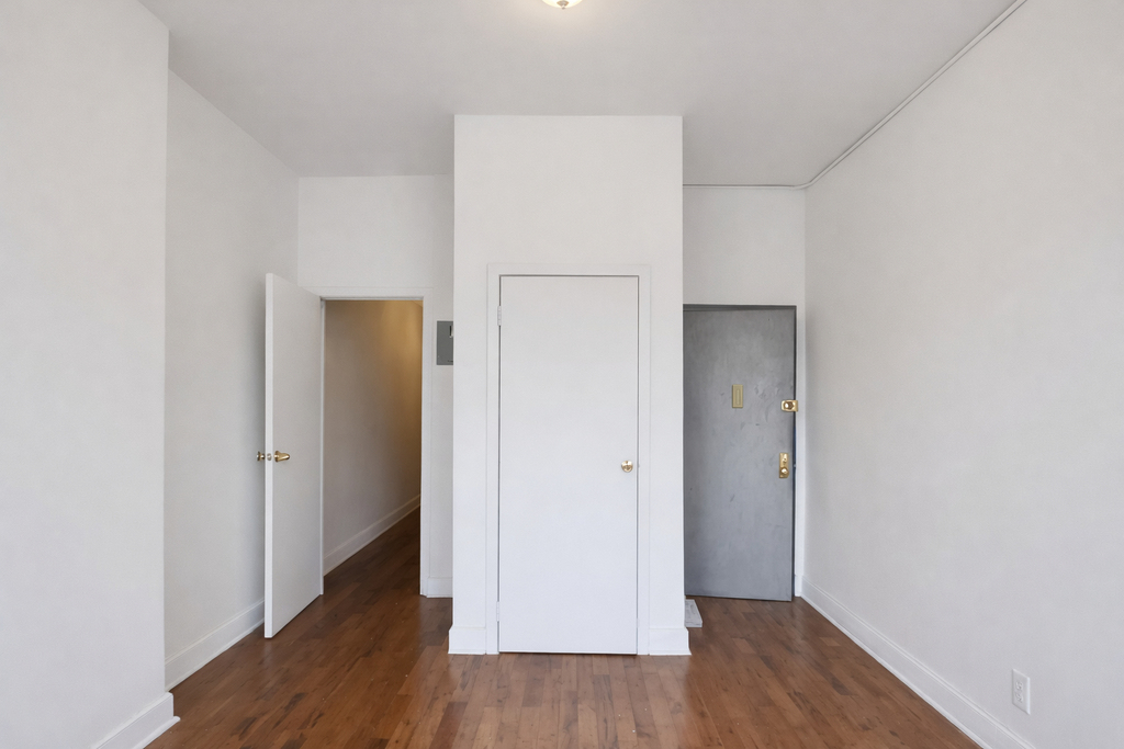 297 Troutman Street - Photo 4