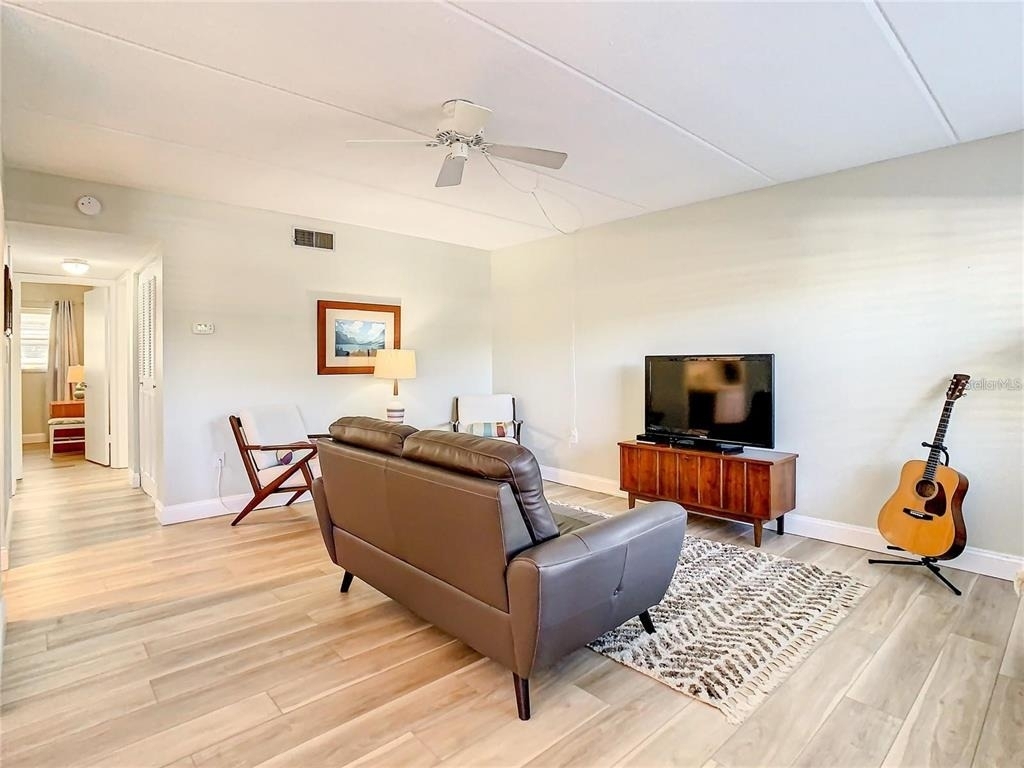 841 Patricia Avenue - Photo 10