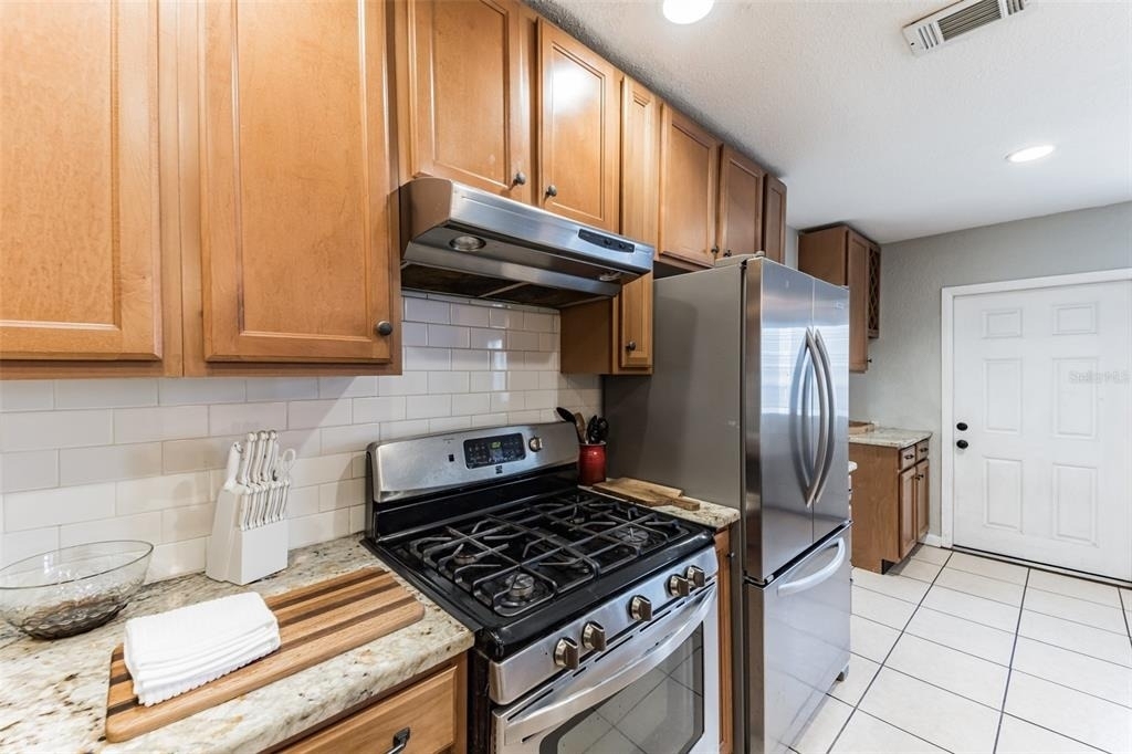 418 Lebeau Street - Photo 14