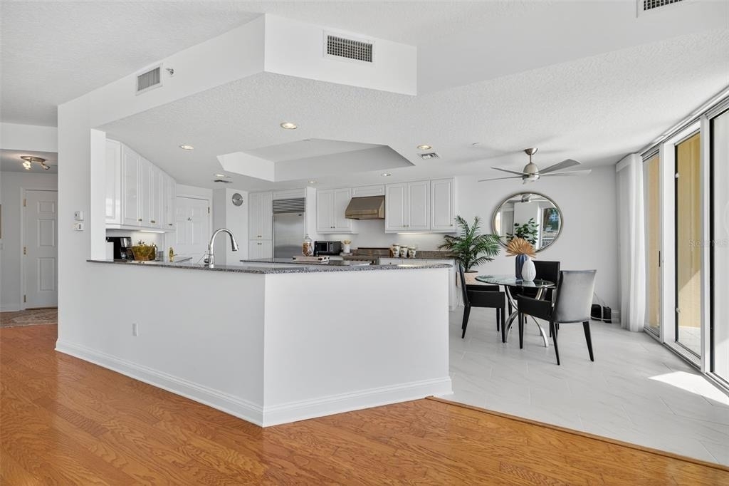 555 5th Avenue Ne - Photo 10