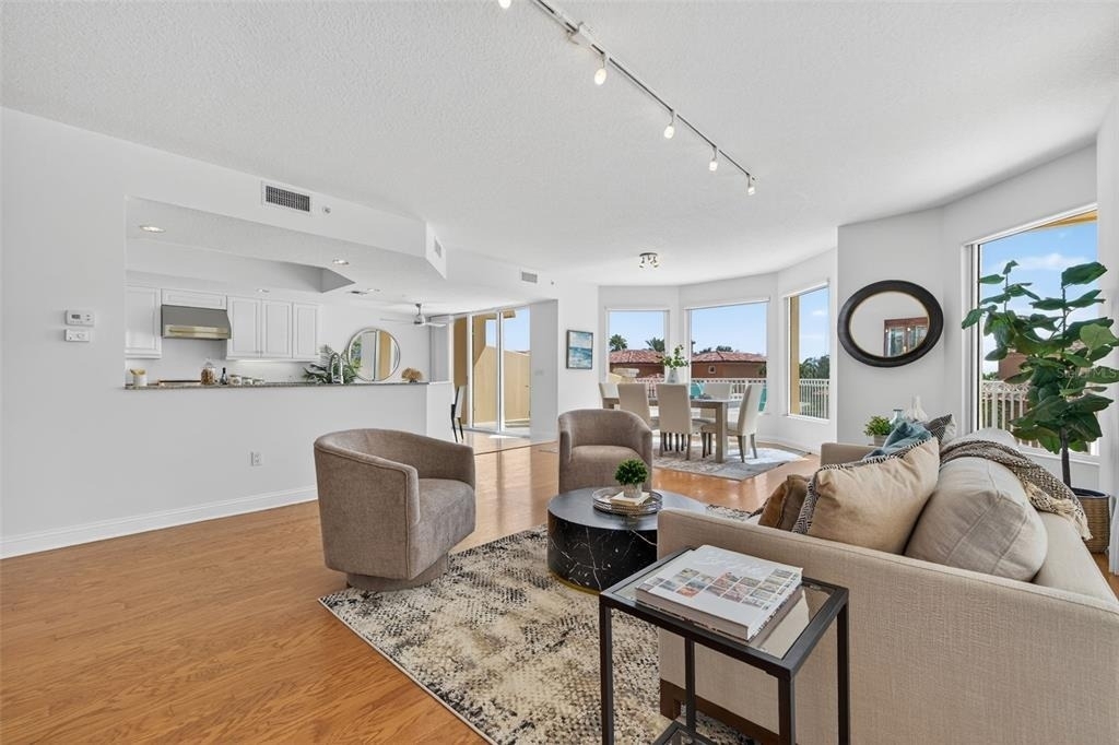 555 5th Avenue Ne - Photo 6