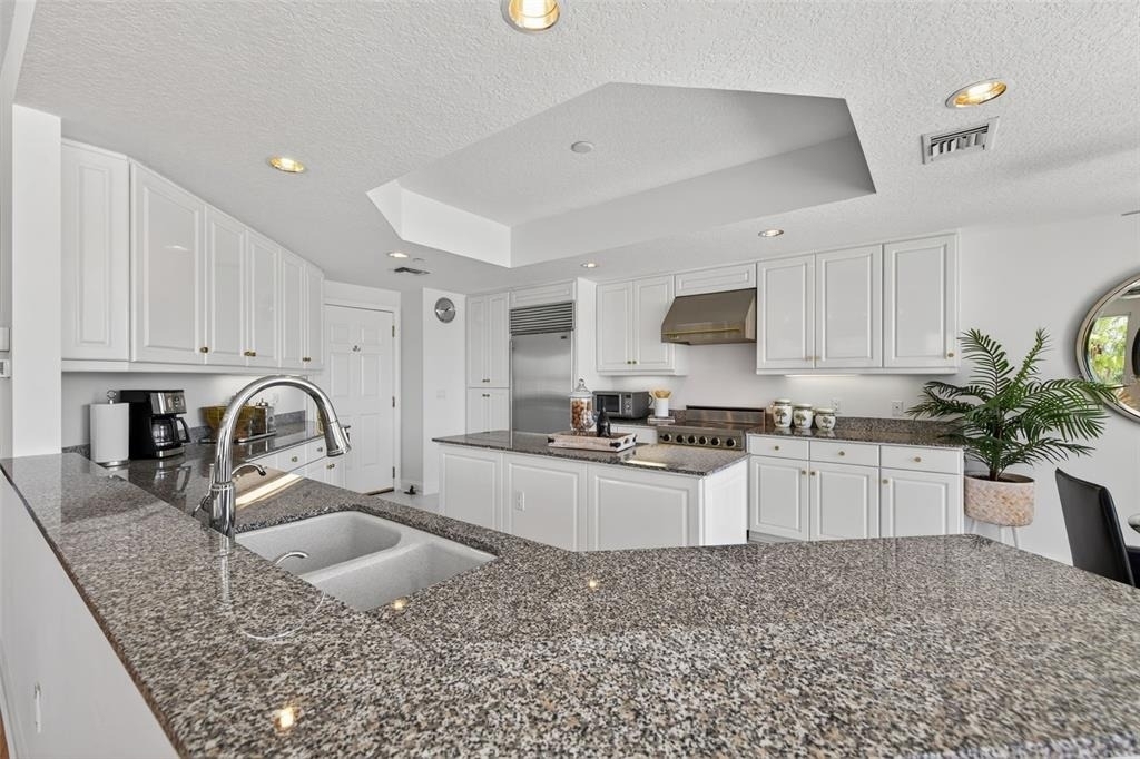 555 5th Avenue Ne - Photo 17
