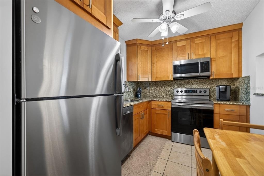 7625 Sun Island Drive S - Photo 3