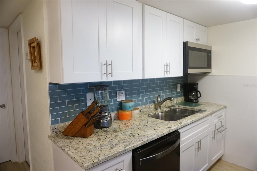 9715 Harrell Avenue - Photo 12