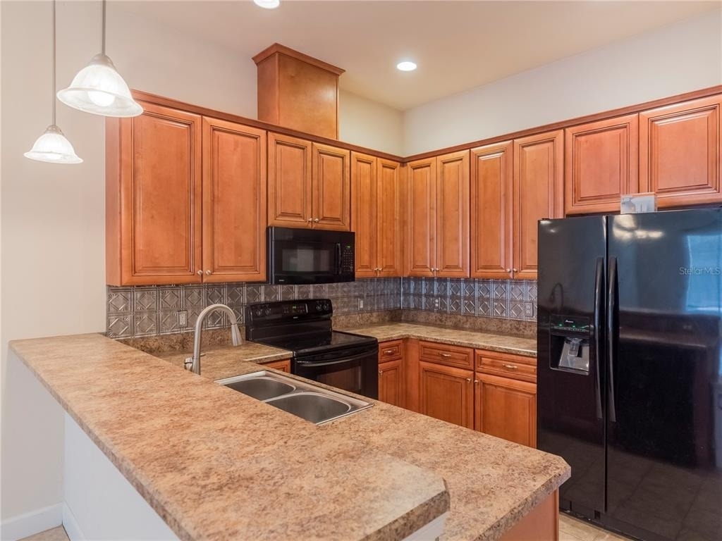 10727 Nw 65th Way - Photo 2