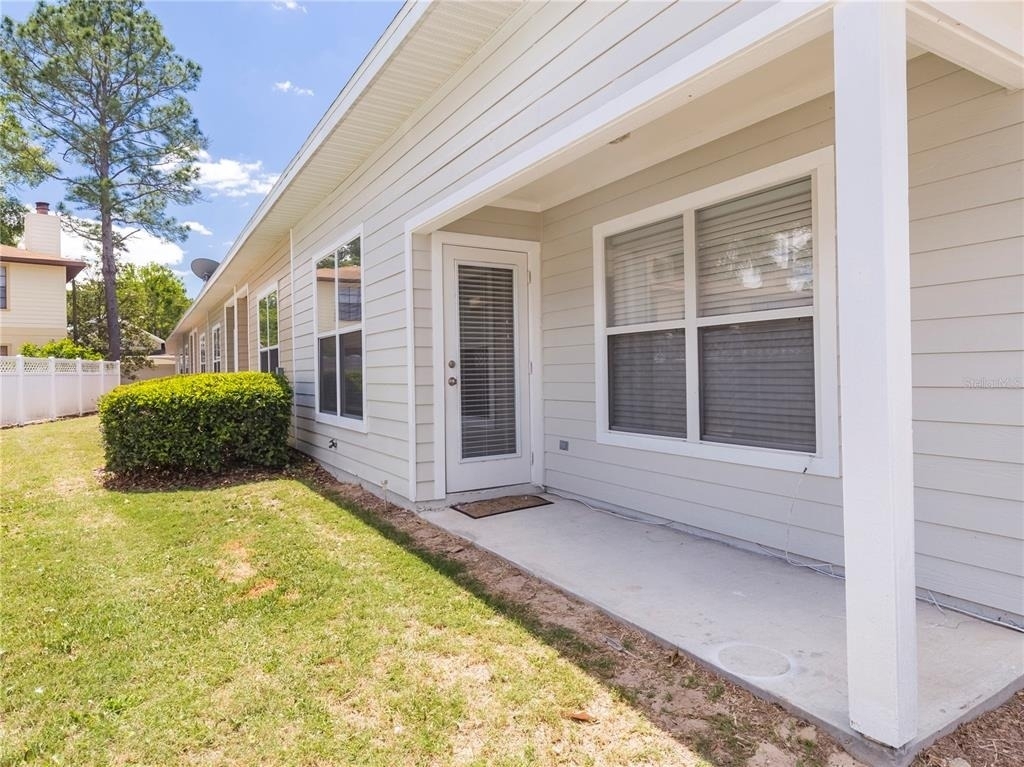 10727 Nw 65th Way - Photo 12