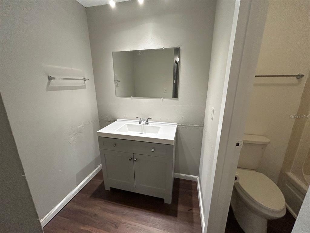 2811 Sw Archer Road - Photo 8