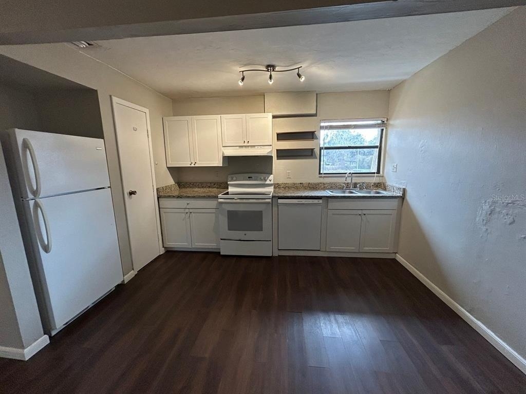 2811 Sw Archer Road - Photo 6