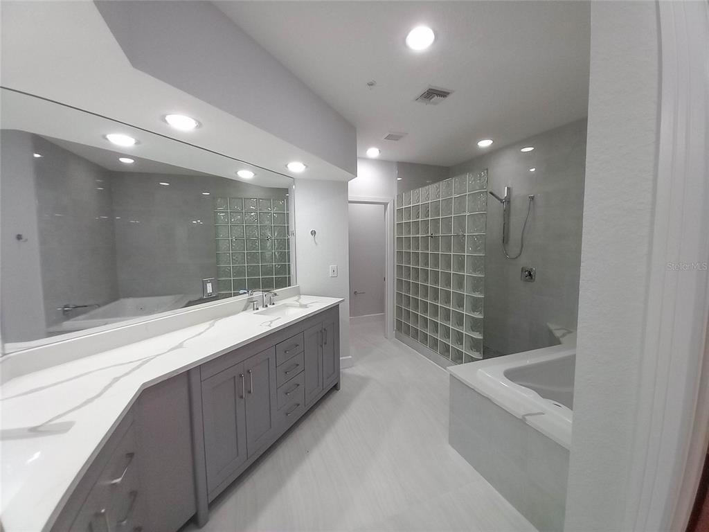 360 Gulf Of Mexico Drive - Photo 5
