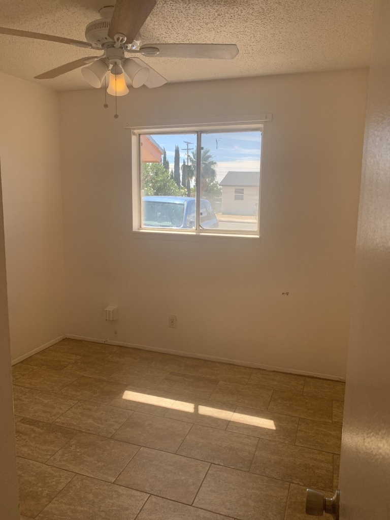 703 Hilton Avenue - Photo 8
