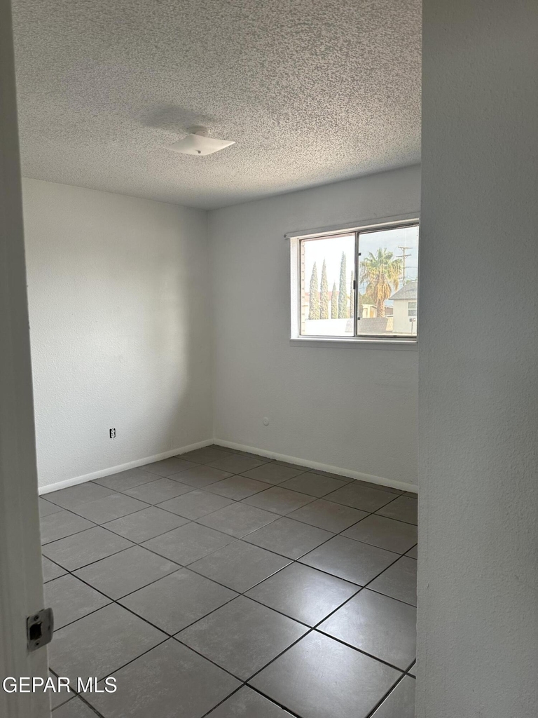 7828 West Drive - Photo 5