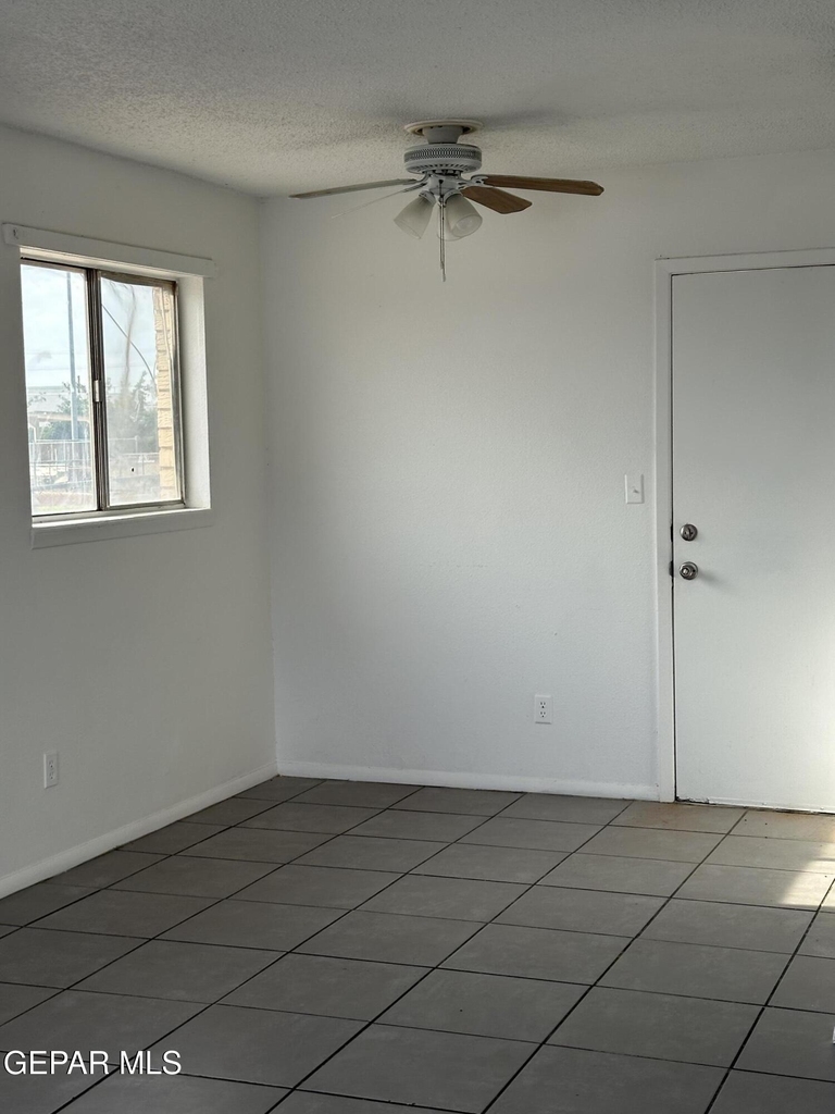 7828 West Drive - Photo 1