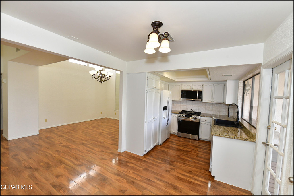 5852 Mira Serena Drive - Photo 12