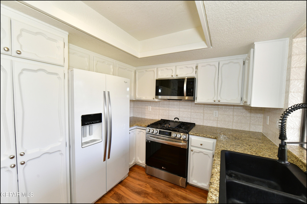 5852 Mira Serena Drive - Photo 13
