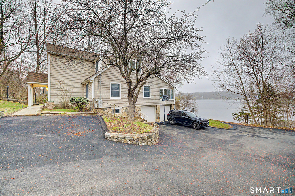 14 Shore Road - Photo 3