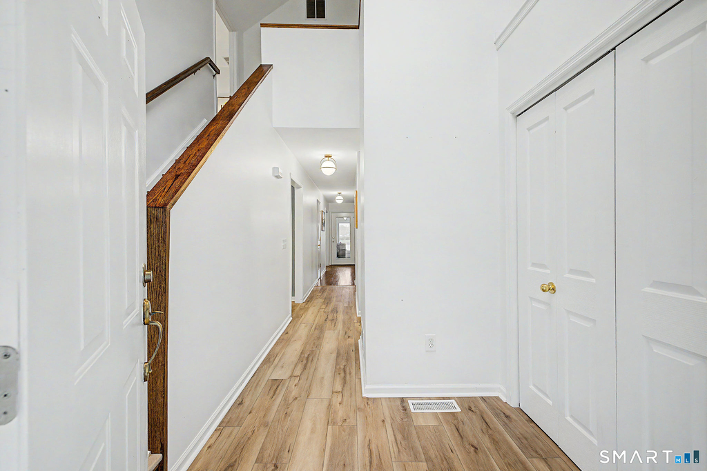 14 Shore Road - Photo 5