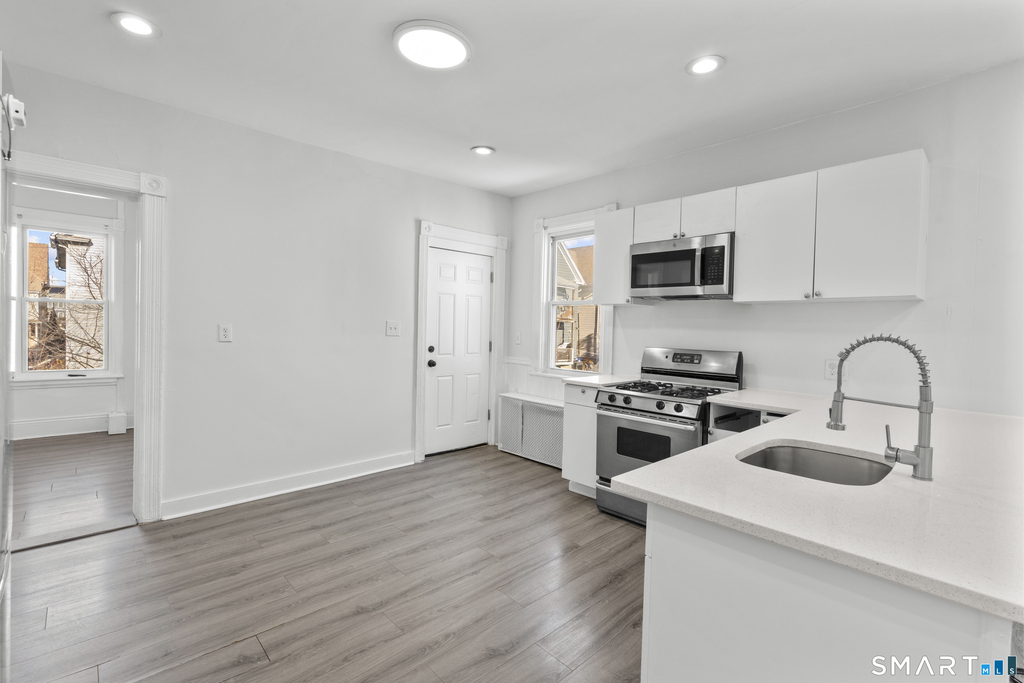 394 Gregory Street - Photo 4