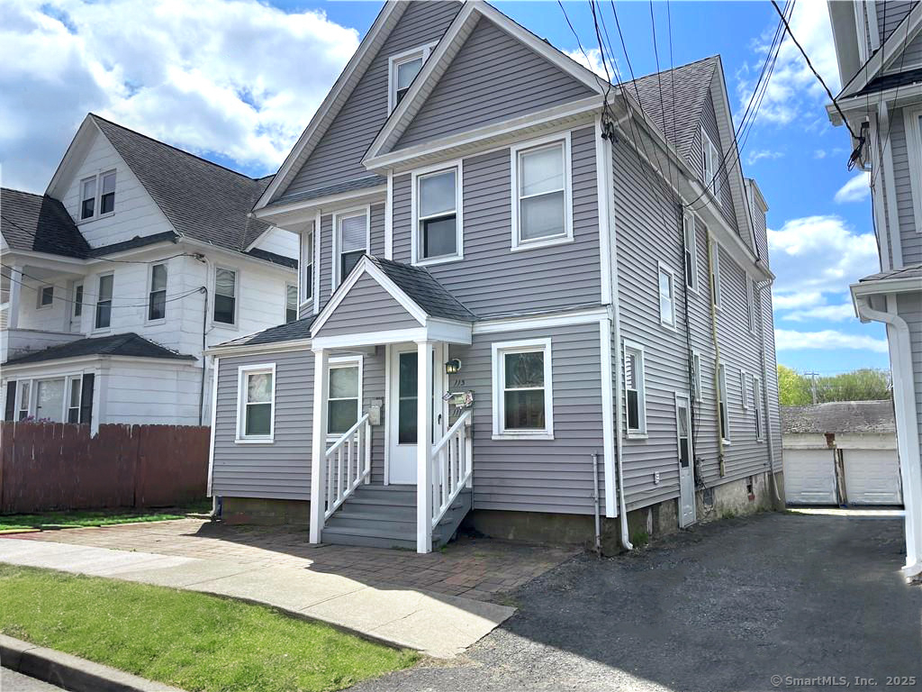 109 Churchill Street - Photo 0