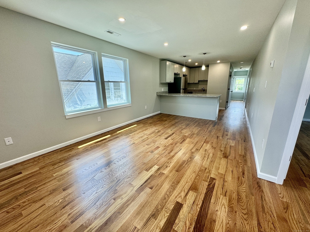 109 Churchill Street - Photo 2