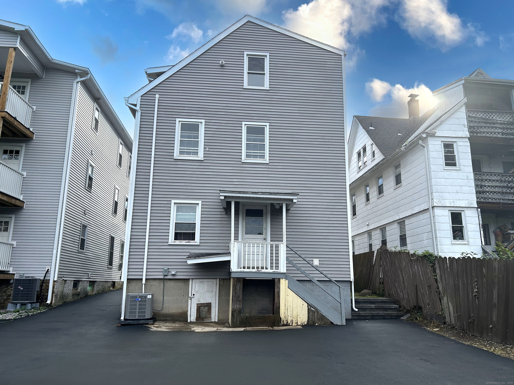 109 Churchill Street - Photo 1