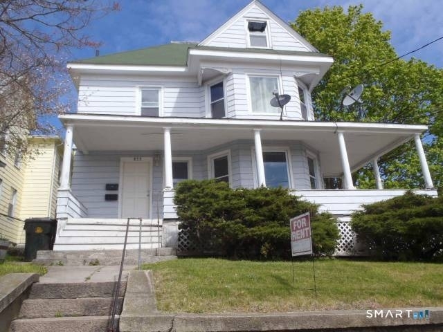 835 Bank Street - Photo 0