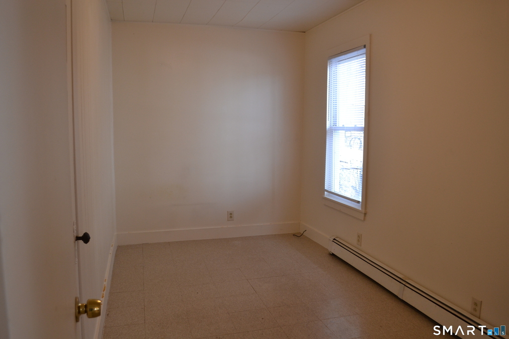 835 Bank Street - Photo 12
