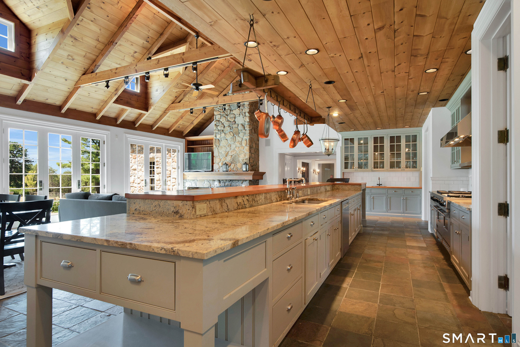 55 Bishop Lane - Photo 3