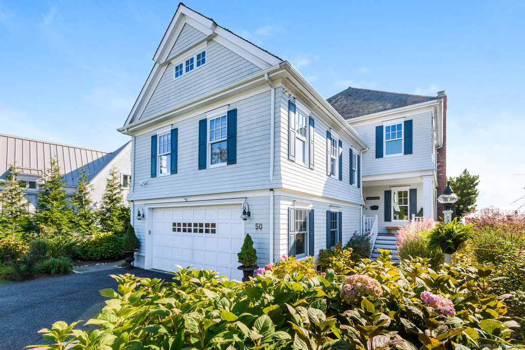 50 Shorefront Park - Photo 2