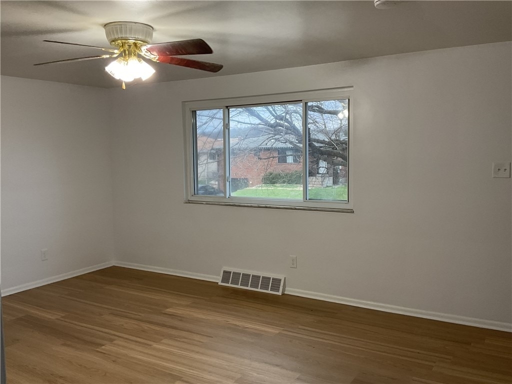 214 Erwin Place - Photo 11