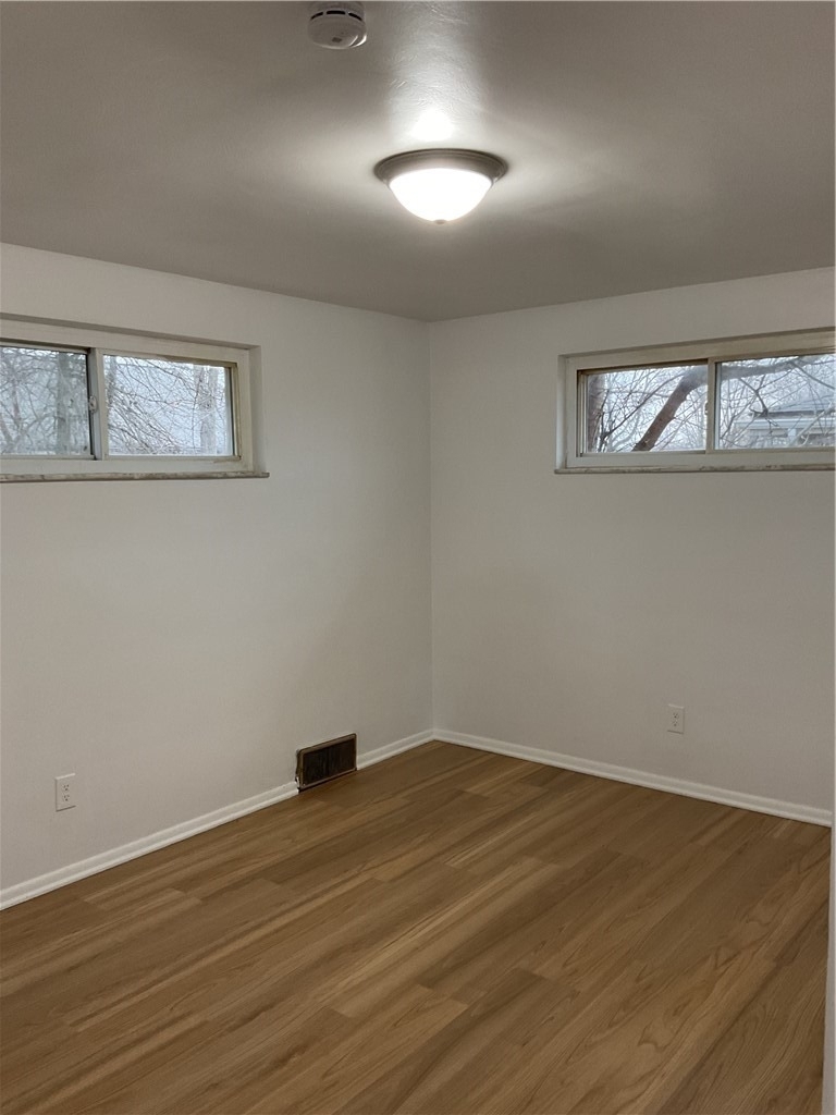 214 Erwin Place - Photo 9
