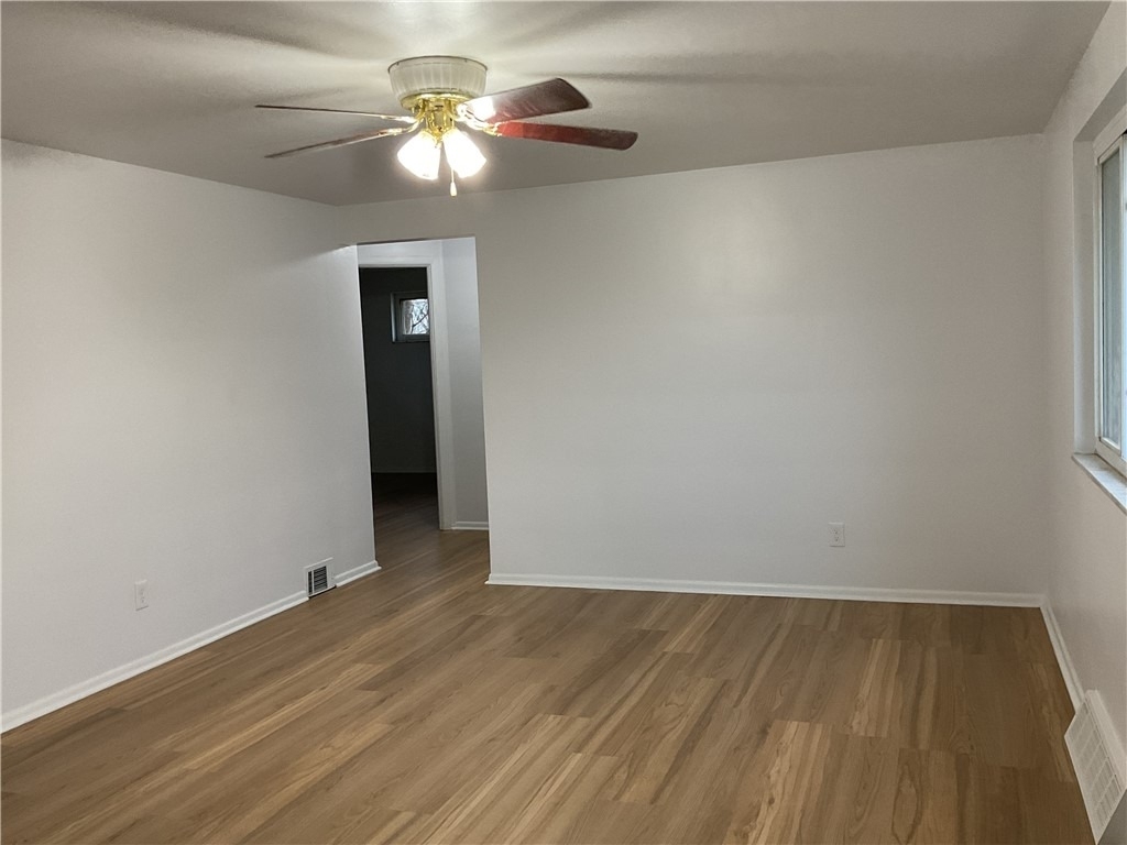 214 Erwin Place - Photo 12
