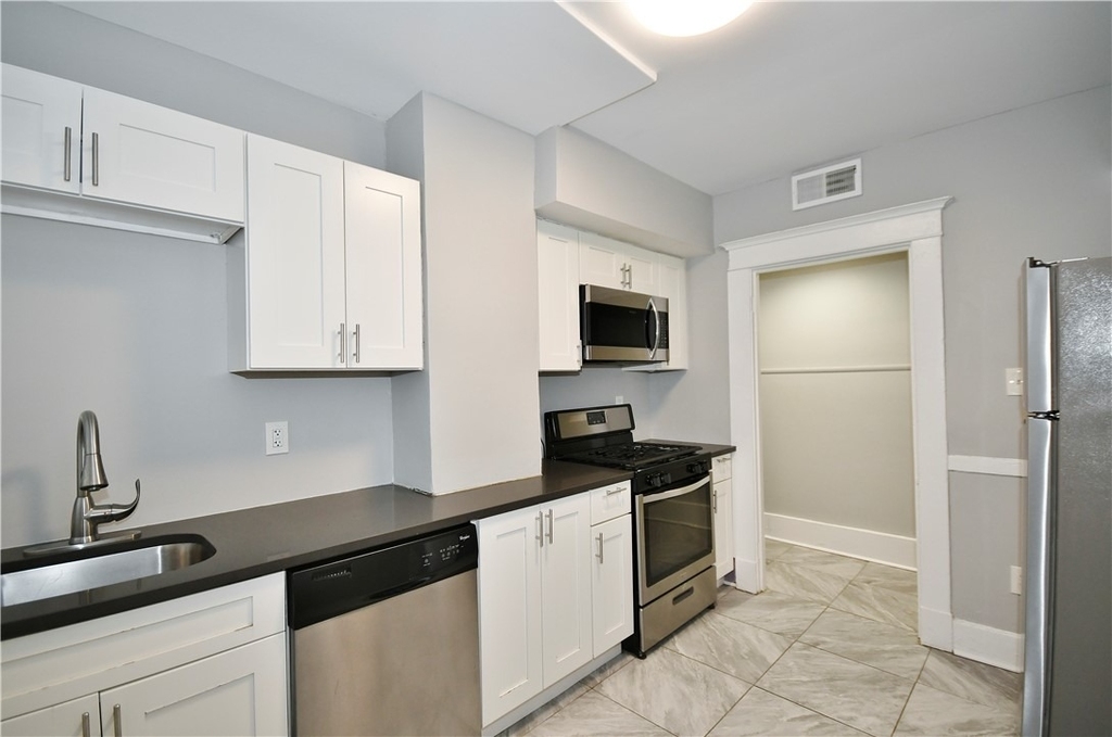 5518 Broad St - Photo 4
