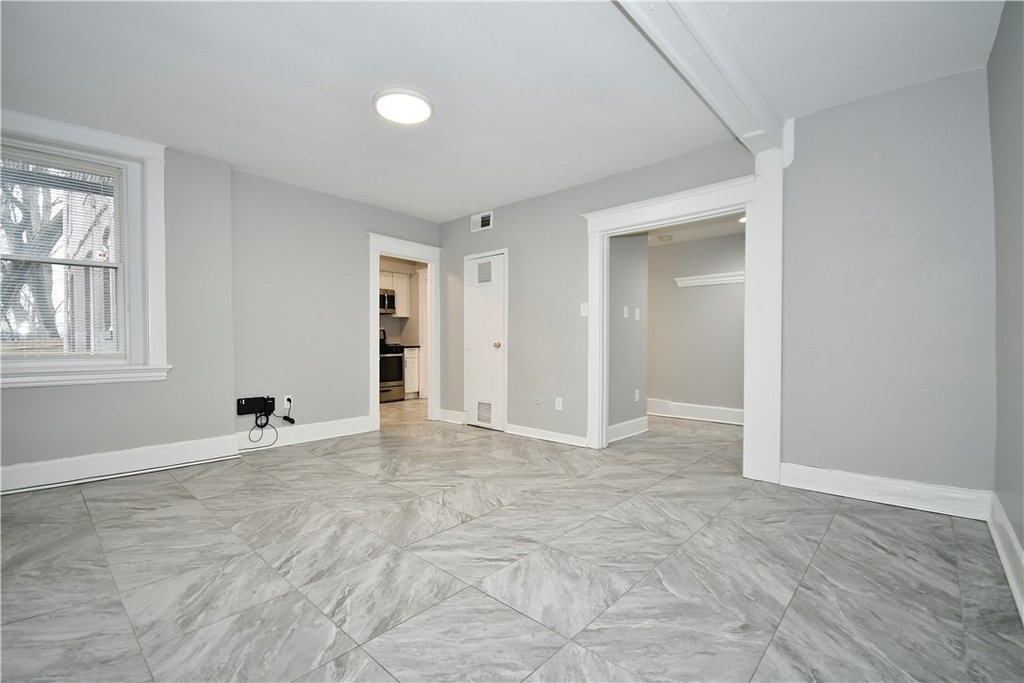 5518 Broad St - Photo 6