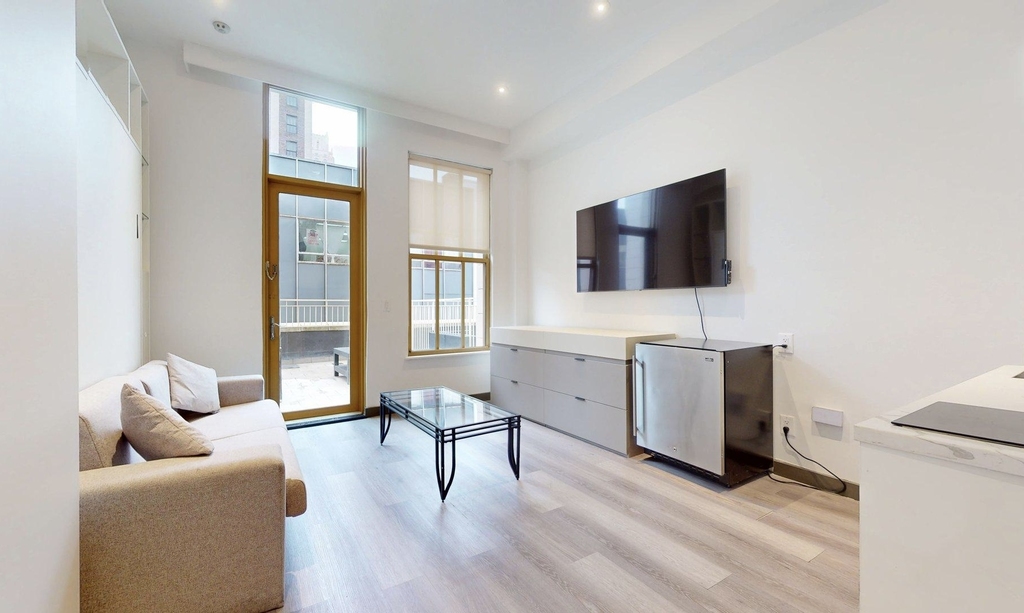810 Broad Street - Photo 0