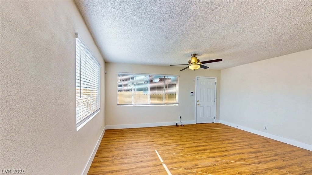 1302 Rexford Place - Photo 5