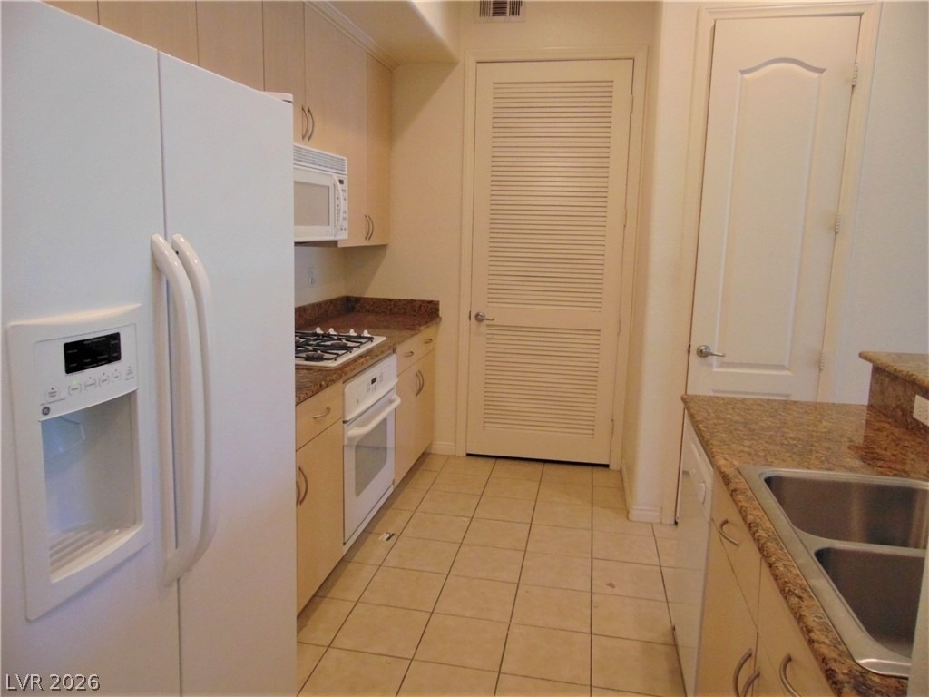 44 Serene Avenue - Photo 9