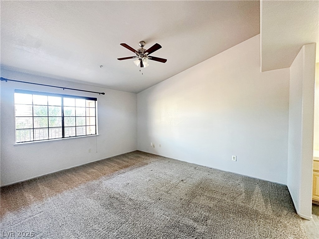 2851 S Valley View Boulevard - Photo 19