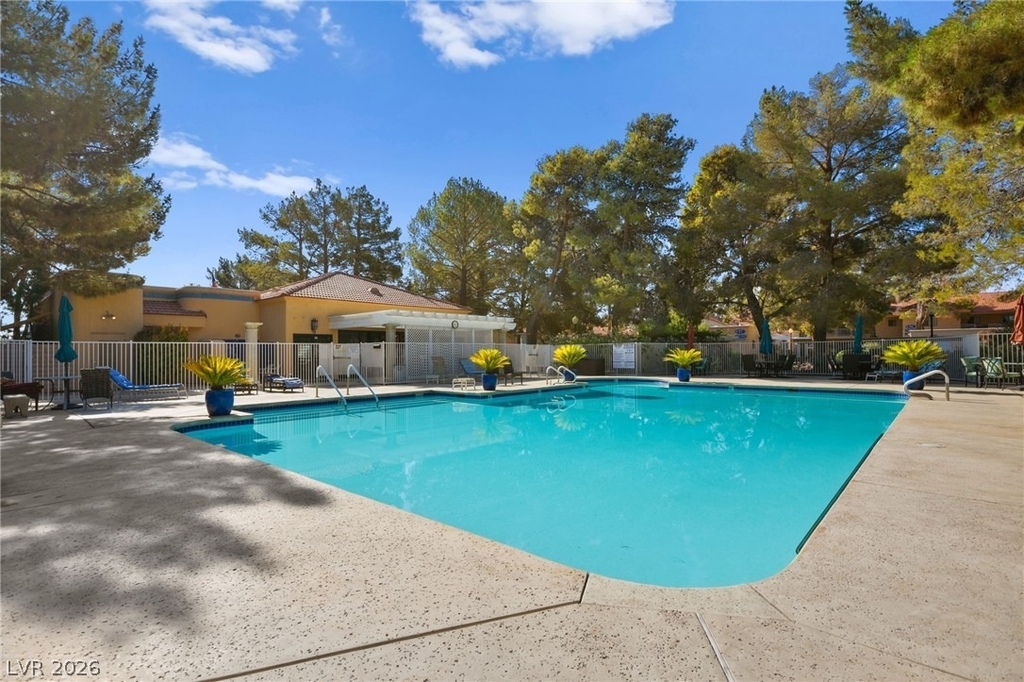 2851 S Valley View Boulevard - Photo 35