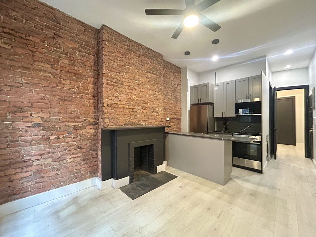 Leroy & Hudson St - Photo 5