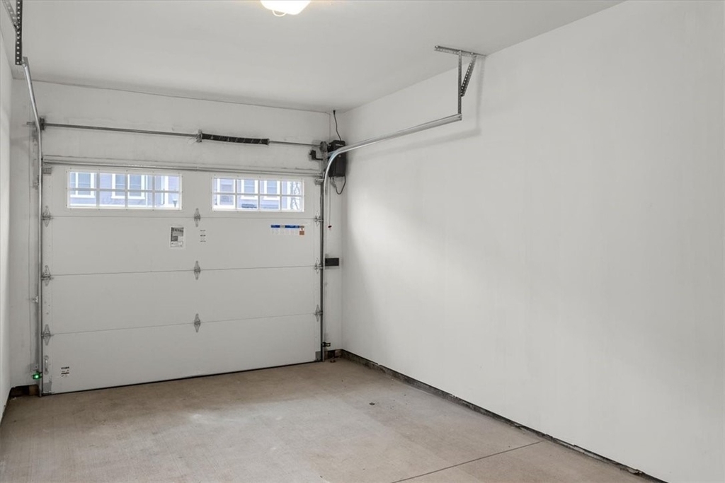1155 Marina Parkway - Photo 13